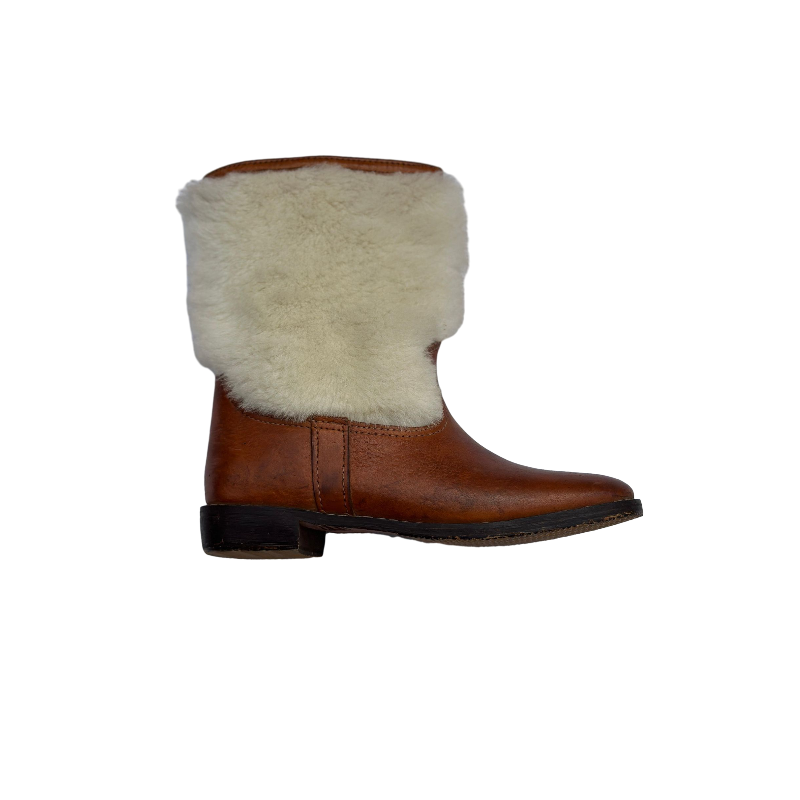 Leather Boots with goat fur