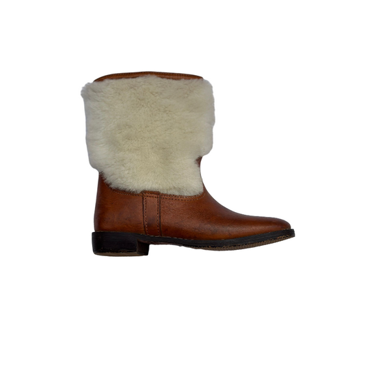 Leather Boots with goat fur